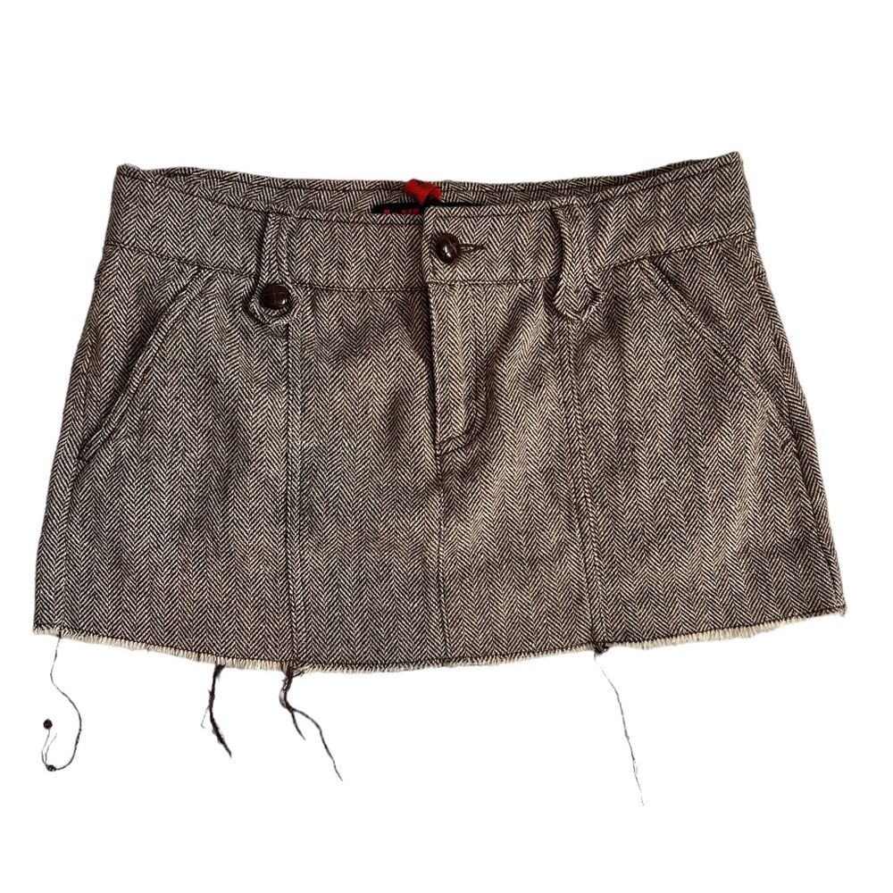 Dollhouse mini skirt